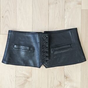 RUDSAK Black Leather Accessory